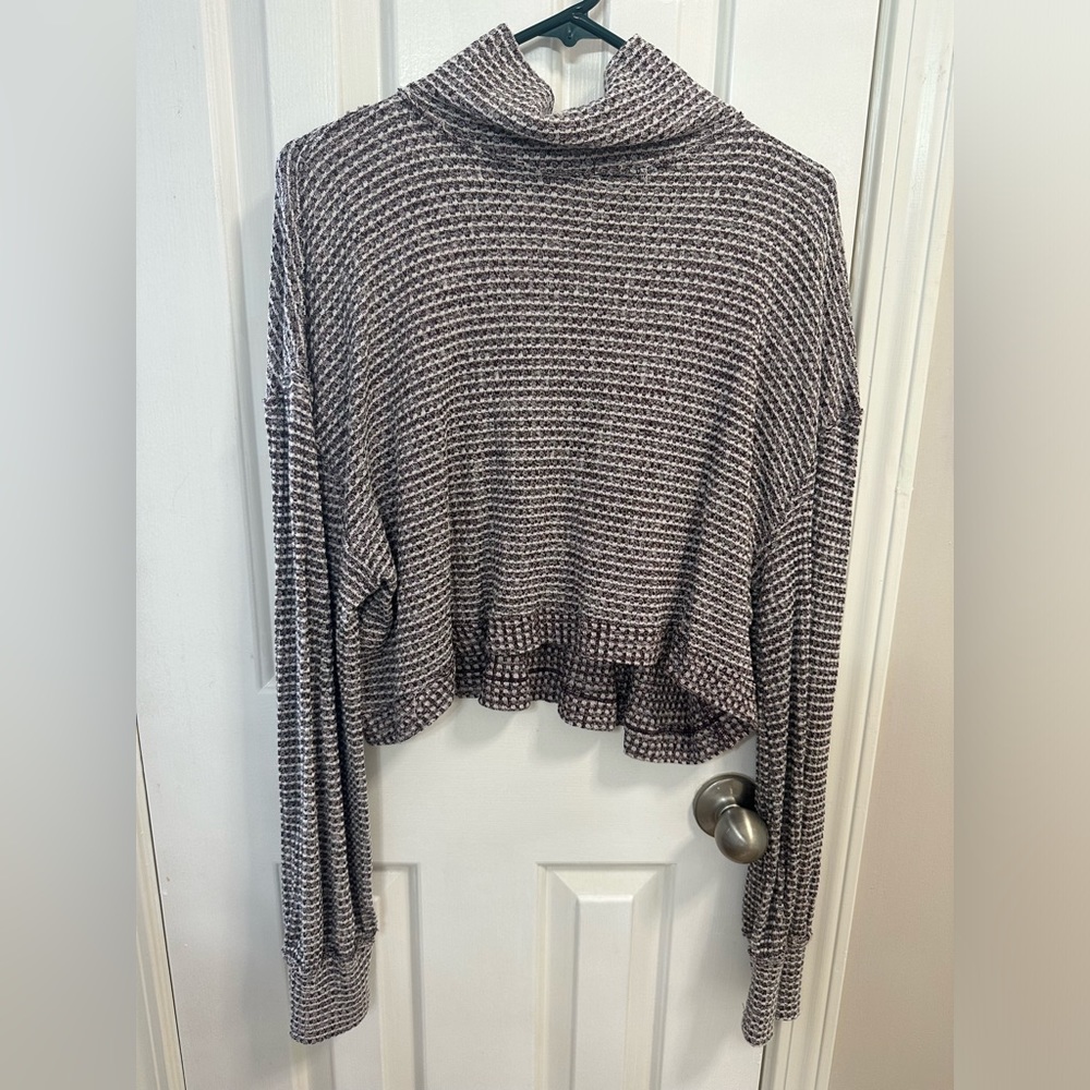 Free People Long Sleeve Crop Top
